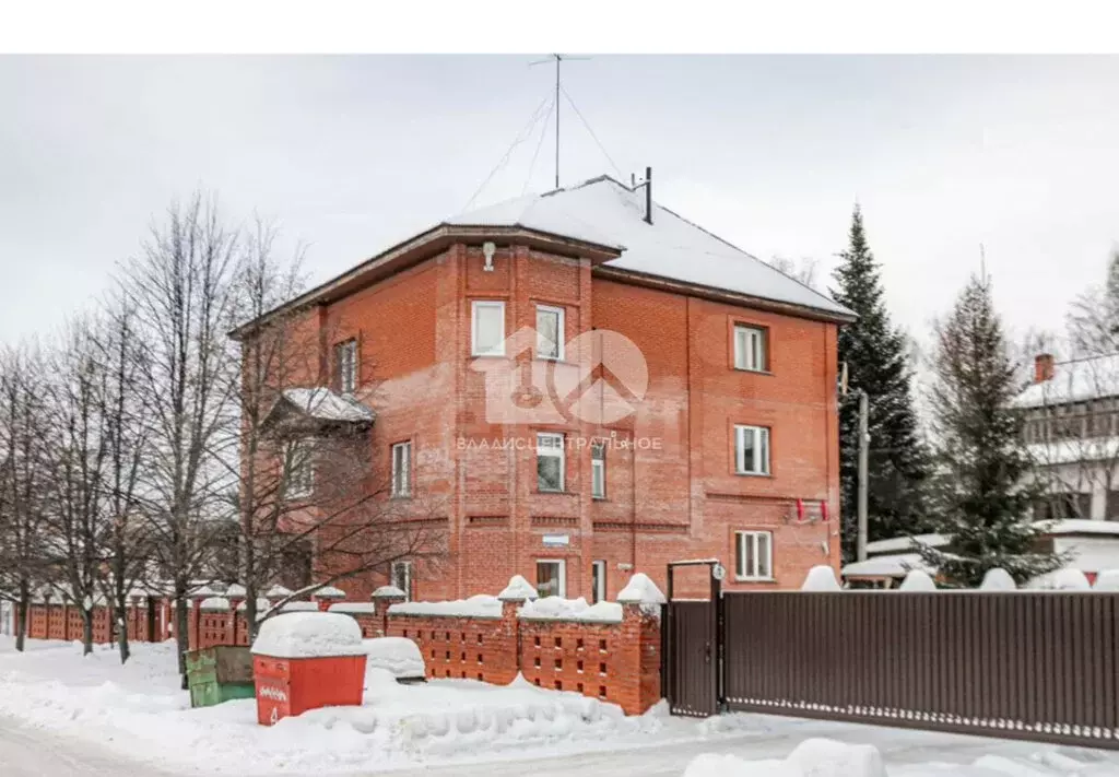 2-комнатная квартира: Бердск, Абрикосовая улица, 6 (78.8 м) - Фото 1