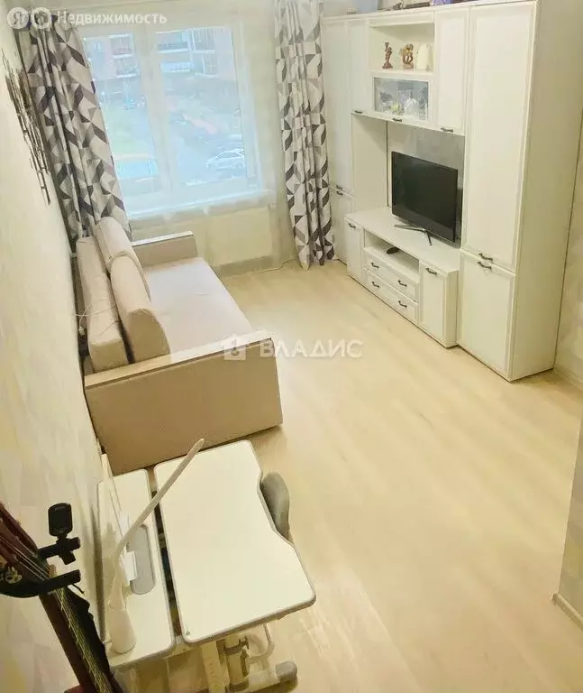 1-комнатная квартира: Бугры, Петровский бульвар, 25 (34.7 м) - Фото 0