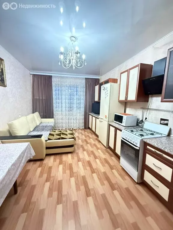 1-комнатная квартира: Зеленодольск, улица Бакы Урманче, 6 (49.5 м) - Фото 1