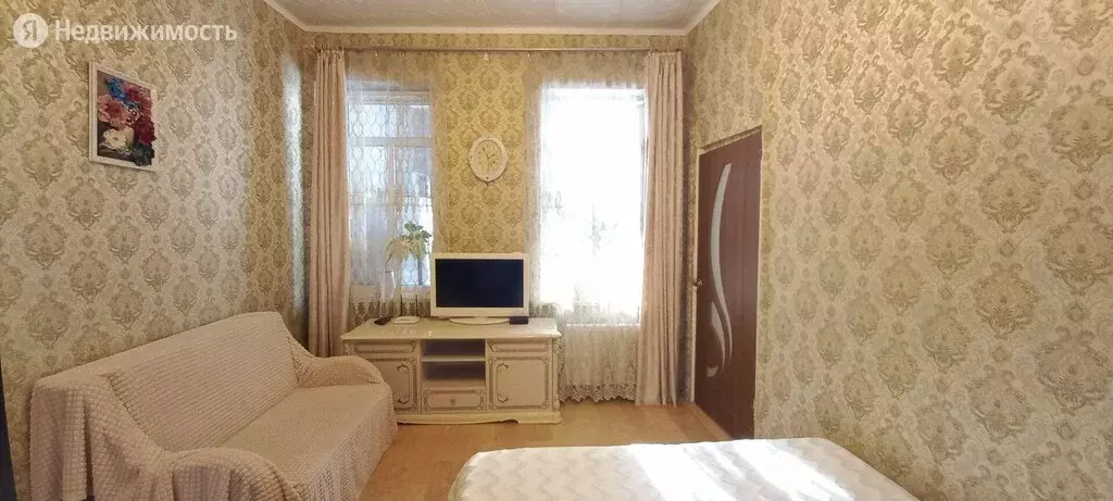 2-комнатная квартира: Ялта, улица Свердлова, 8 (30.5 м) - Фото 0