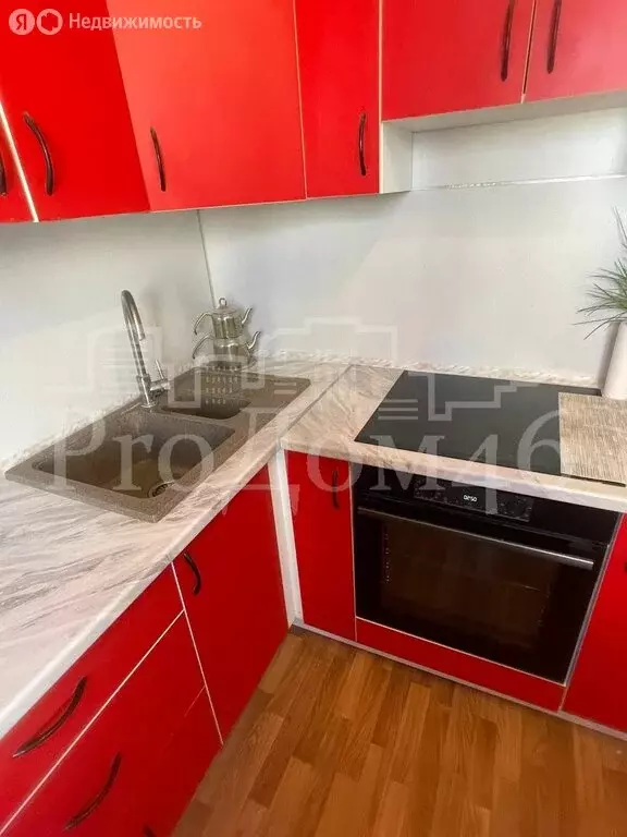 3-комнатная квартира: Курск, проспект Анатолия Дериглазова, 55 (79 м) - Фото 1