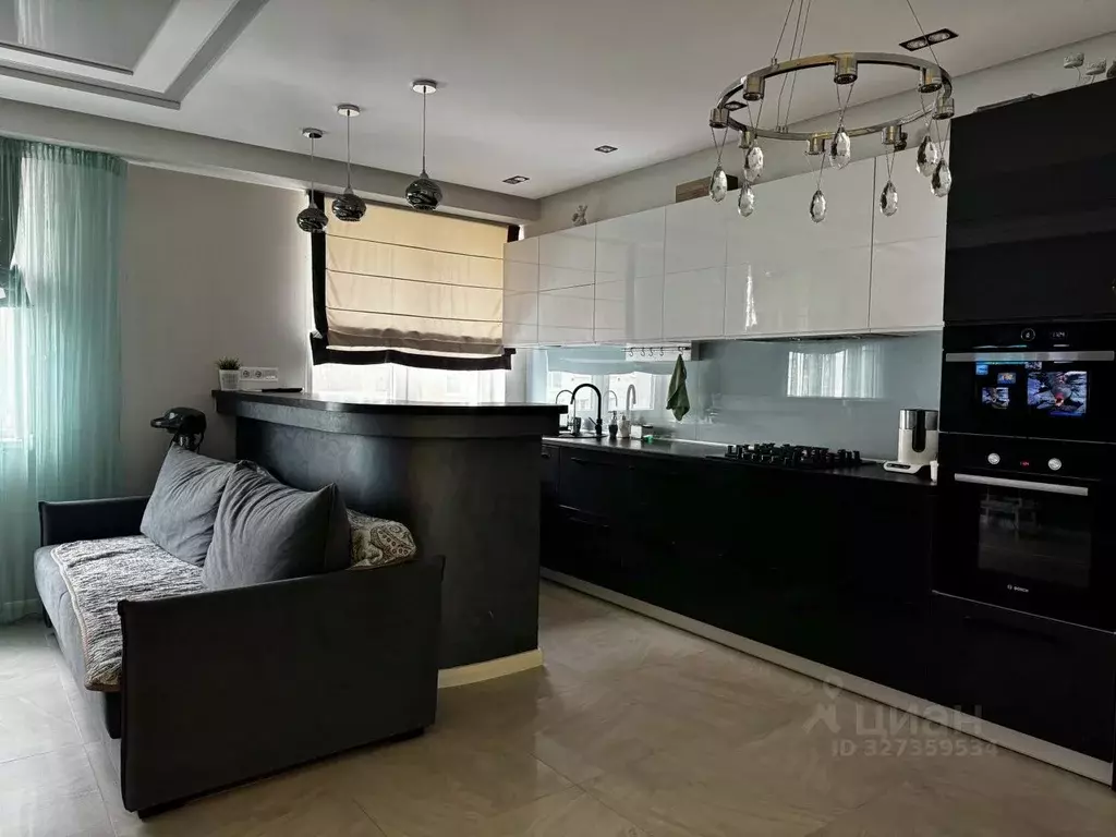 3-к кв. Калининградская область, Калининград ул. Юрия Гагарина (83.0 ... - Фото 1