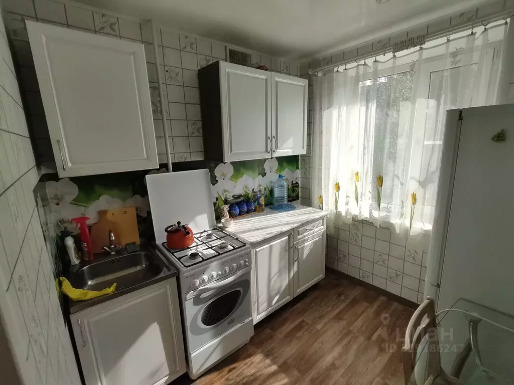 2-к кв. Коми, Сыктывкар Строитель мкр, ул. Новоселов, 9 (44.0 м) - Фото 0