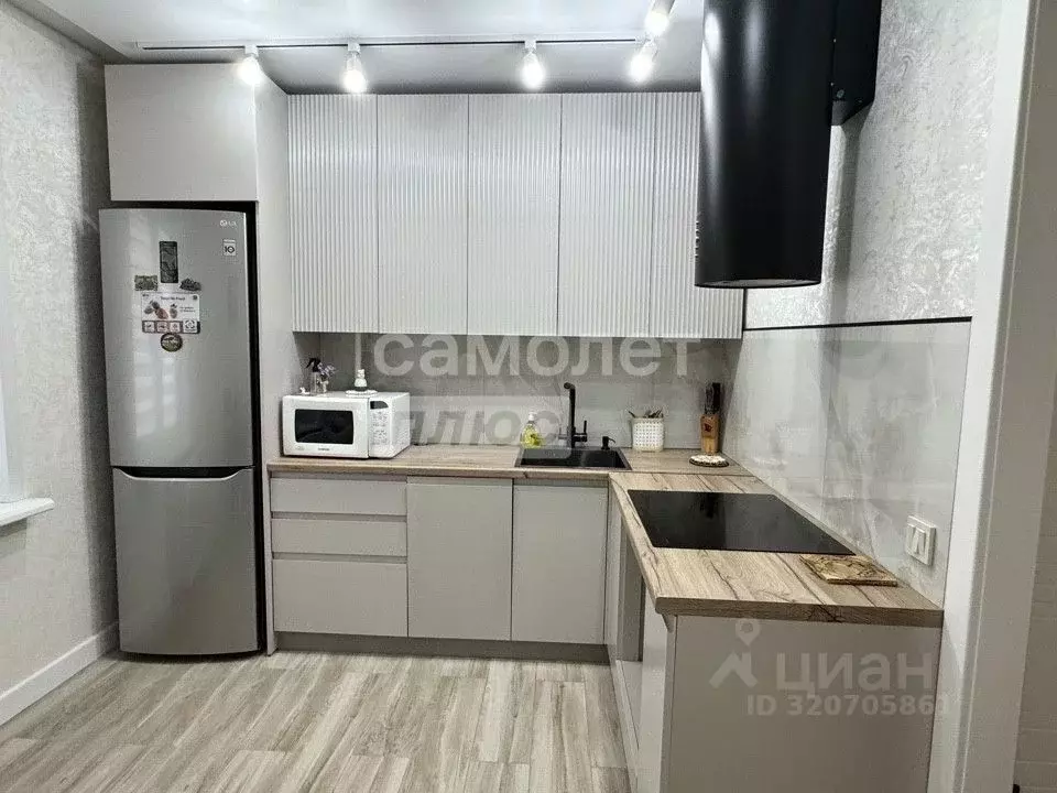 2-к кв. Чувашия, Новочебоксарск Западный жилрайон, Юраково мкр, ул. ... - Фото 0