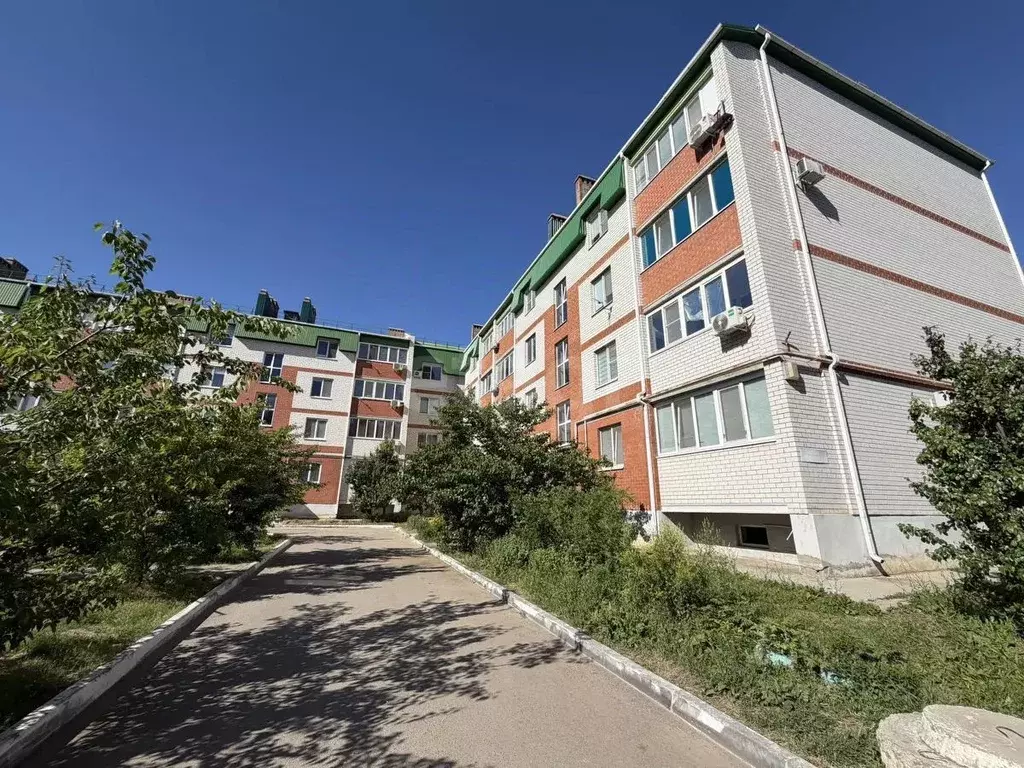 2-к кв. Калмыкия, Элиста 5-й мкр, 2В (57.7 м) - Фото 1