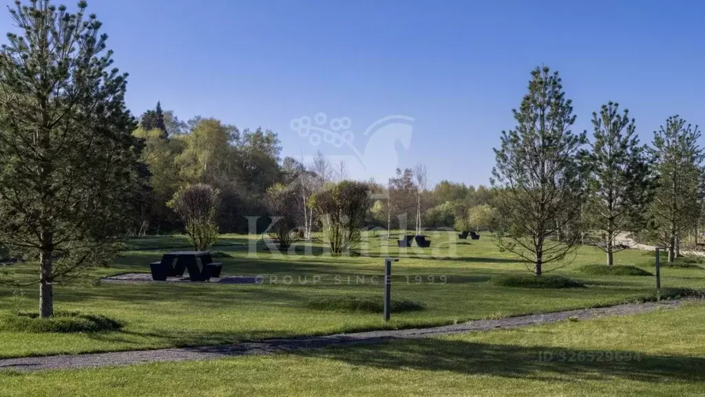 Участок в Московская область, Красногорск городской округ, д. ... - Фото 1