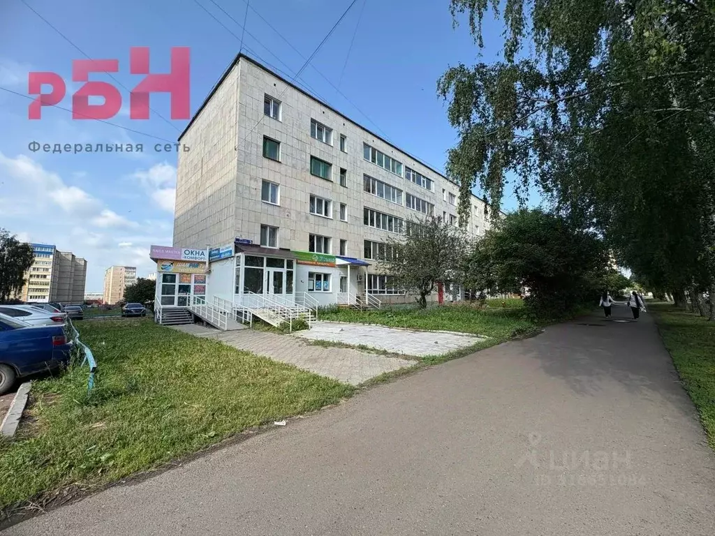 Торговая площадь в Башкортостан, Нефтекамск Парковая ул., 3 (30 м) - Фото 1