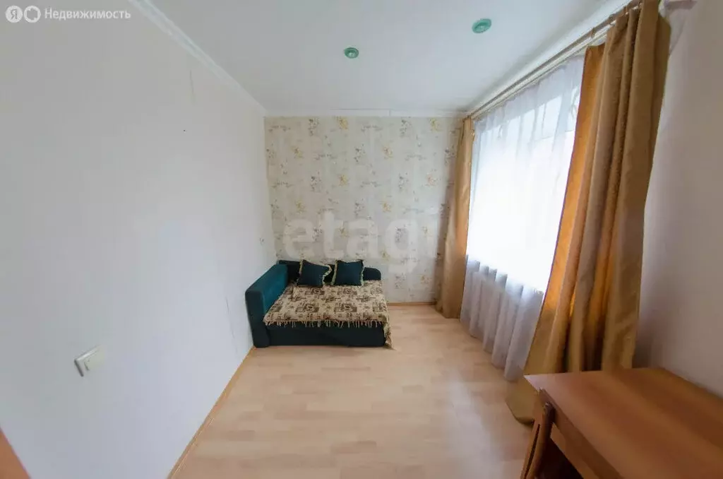 2-комнатная квартира: Шадринск, улица Свердлова, 108 (41.2 м) - Фото 0