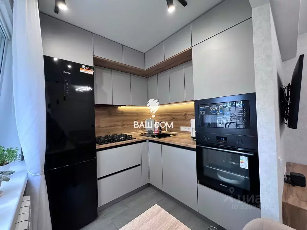 3-к кв. Брянская область, Брянск Ленинградская ул., 5 (58.3 м) - Фото 2