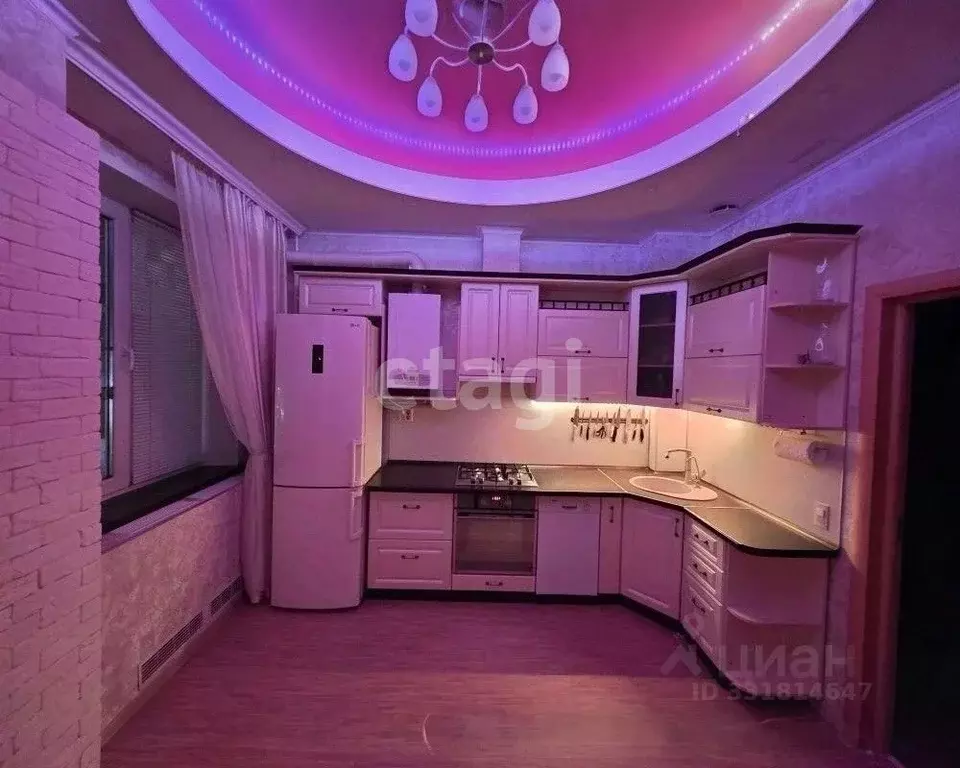 2-к кв. Курская область, Курск ул. Карла Маркса, 15 (74.9 м) - Фото 1