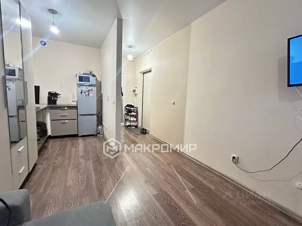 Студия Челябинская область, Челябинск ул. Братьев Кашириных, 131 (28.0 ... - Фото 1