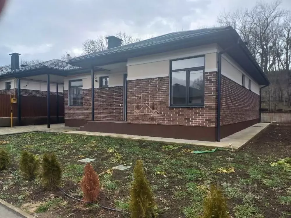 Коттедж в Крым, Симферопольский район, Добровское с/пос, с. ... - Фото 1