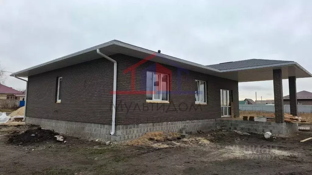 Коттедж в Белгородская область, Старооскольский городской округ, с. ... - Фото 1