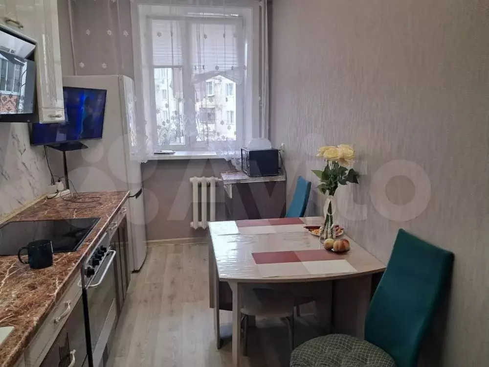 2-к. квартира, 55 м, 3/6 эт. - Фото 1