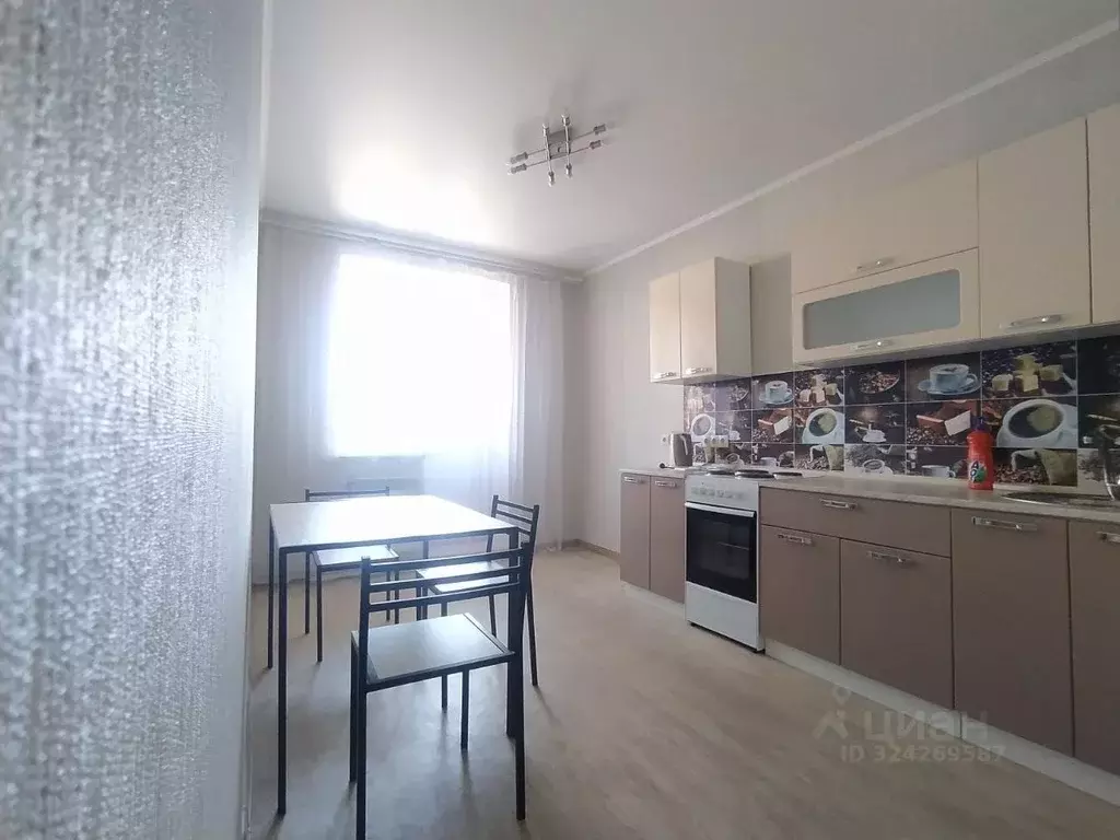 2-к кв. Омская область, Омск ул. Куйбышева, 113 (62.0 м) - Фото 2