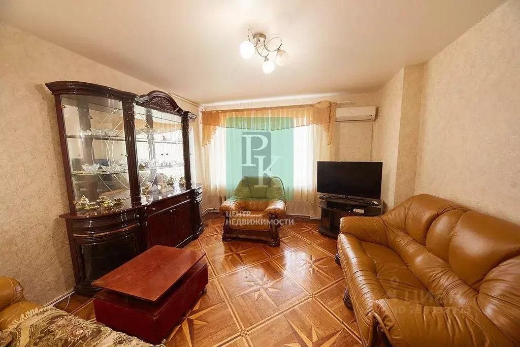 3-к кв. Севастополь ул. Адмирала Фадеева, 21В (70.0 м) - Фото 1