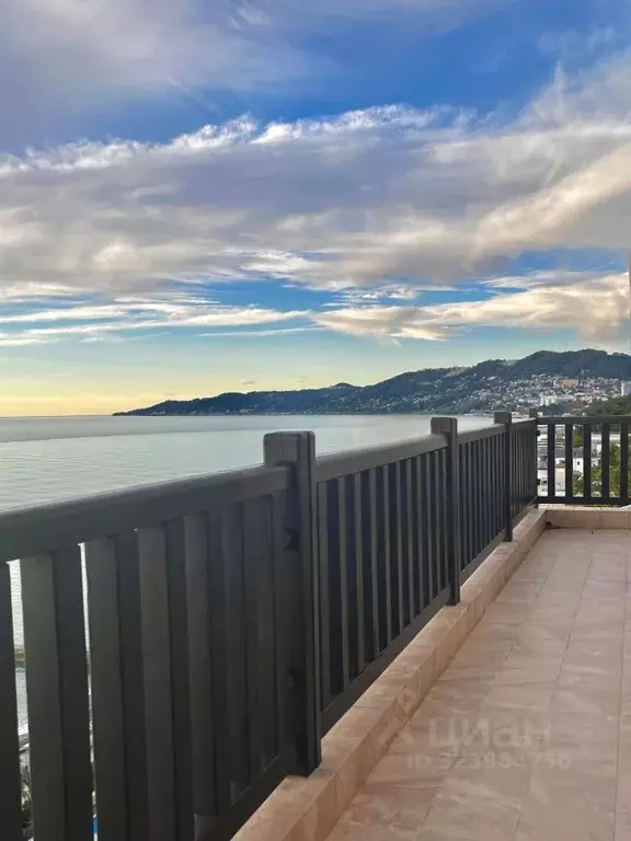 3-к кв. Краснодарский край, Сочи Новый Сочи мкр, ул. Пирогова, 5/10 ... - Фото 0