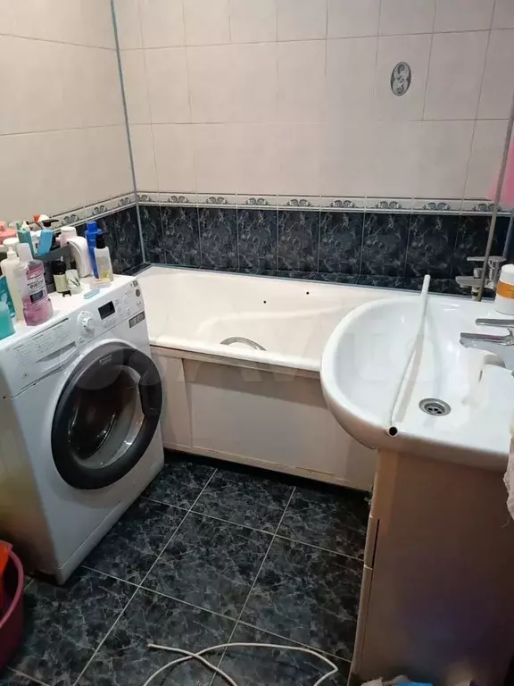 Комната 16 м в 3-к., 5/9 эт. - Фото 1