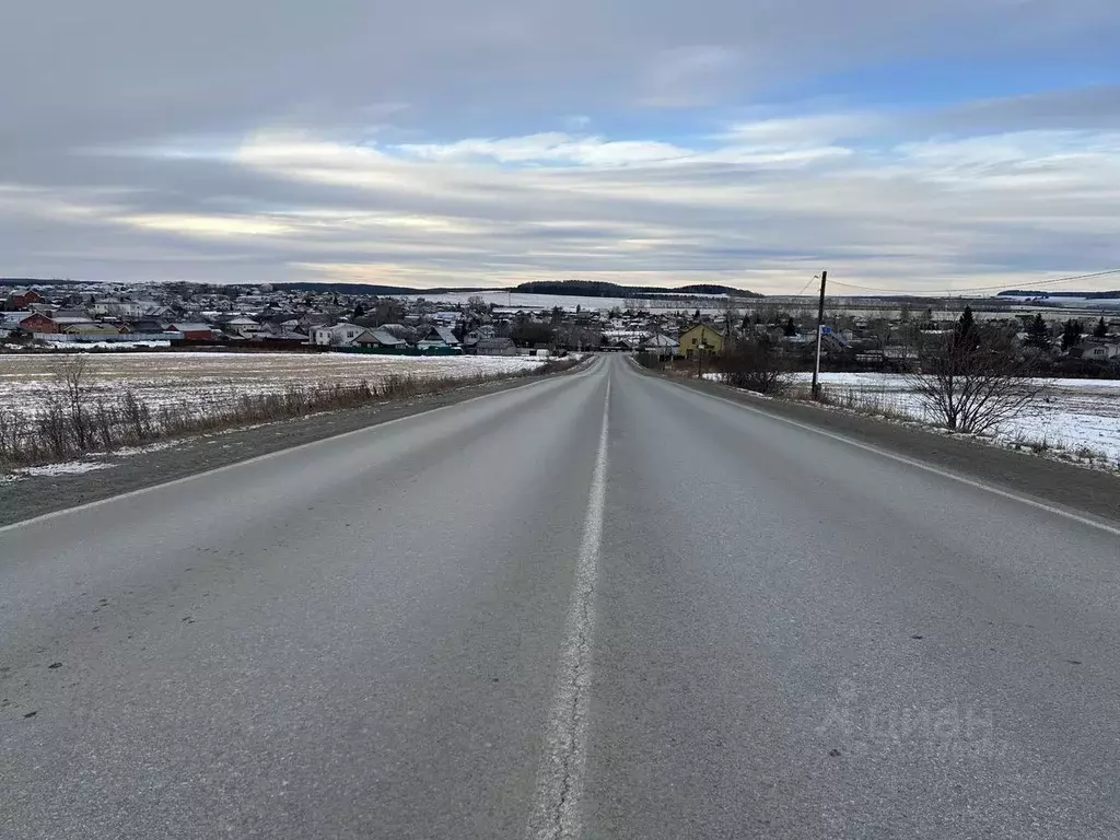 Участок в Свердловская область, Сысертский городской округ, с. ... - Фото 1