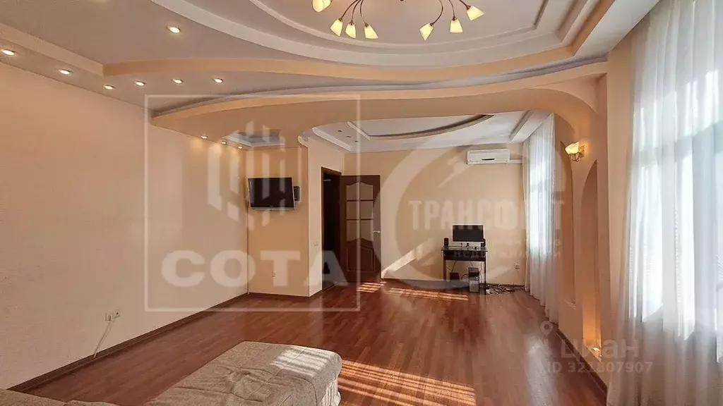 2-к кв. Воронежская область, Воронеж ул. Мира, 1 (75.0 м) - Фото 0