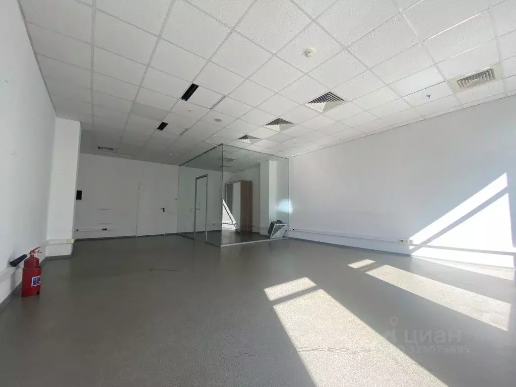 Офис в Свердловская область, Екатеринбург ул. Ткачей, 25 (65 м) - Фото 2