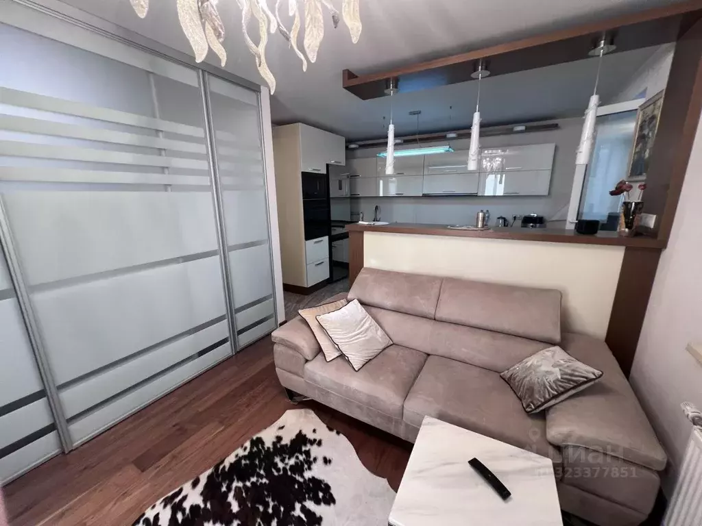 1-к кв. Рязанская область, Рязань ул. Есенина, 2а (49.0 м) - Фото 1