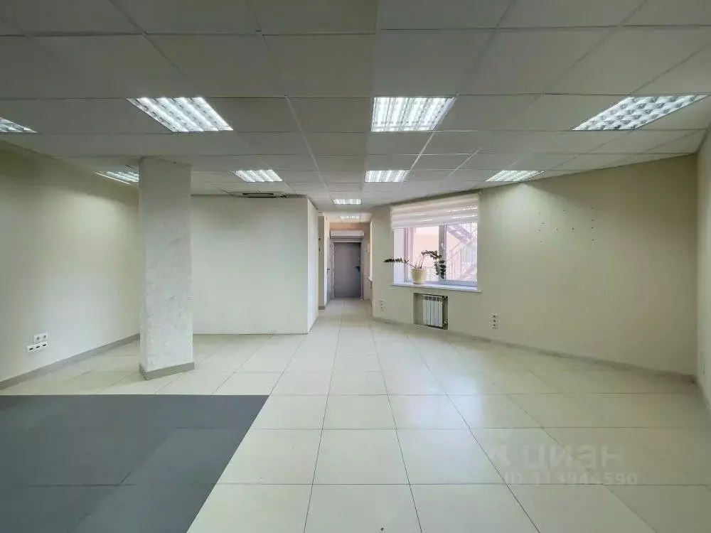 Помещение свободного назначения в Иркутская область, Иркутск ул. ... - Фото 1