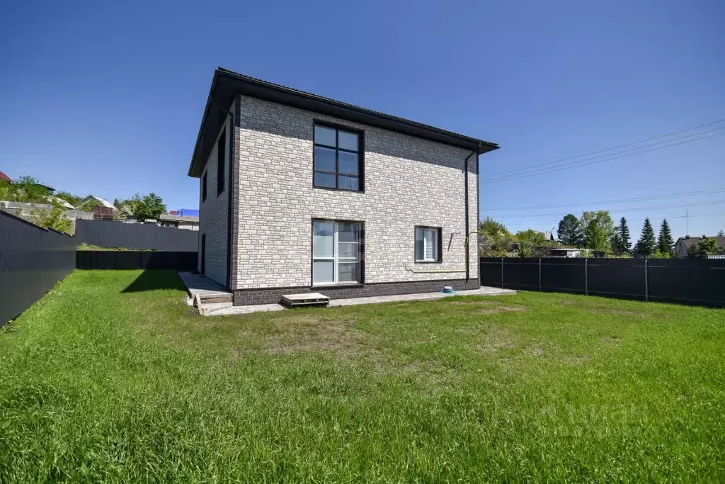 Дом в Алтайский край, Барнаул Ачинская ул., 2Б (194 м) - Фото 1