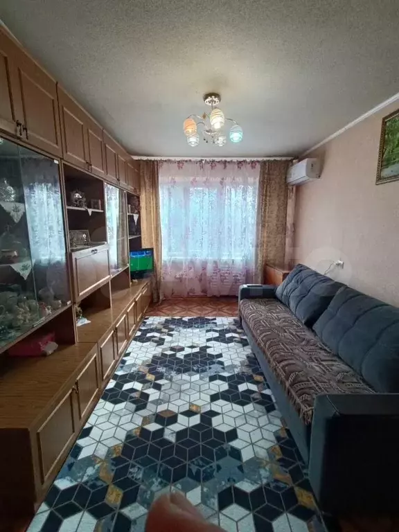 2-к. квартира, 54 м, 2/5 эт. - Фото 1