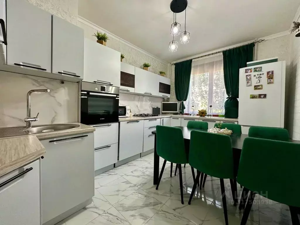 4-к кв. Оренбургская область, Оренбург Брестская ул., 9 (82.1 м) - Фото 1