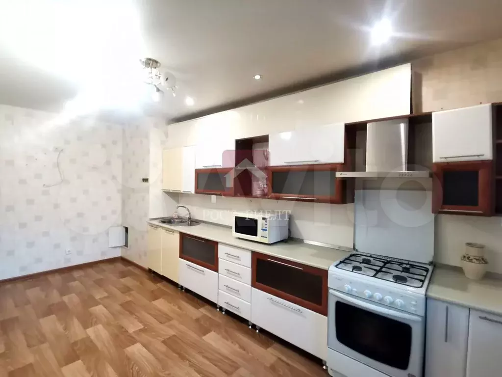 2-к. квартира, 70 м, 2/9 эт. - Фото 1