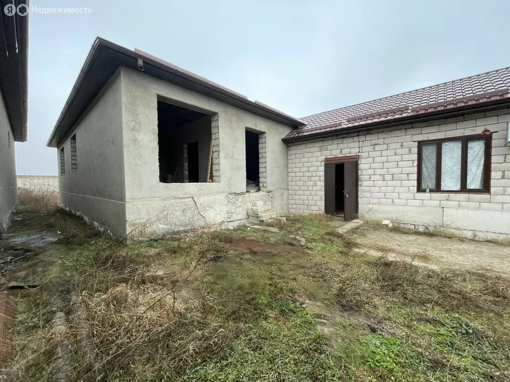 Дом в село Чегем-Второй, улица Бесланеевых, 3 (180 м) - Фото 1