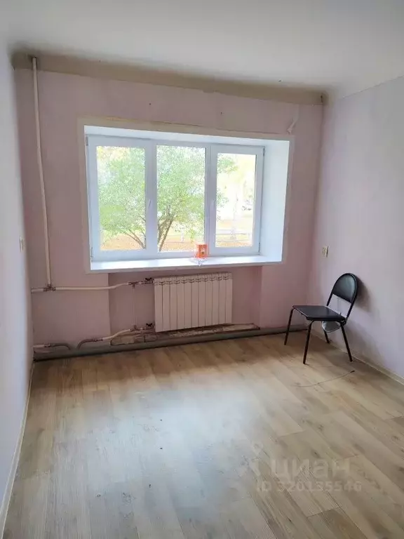 Комната Свердловская область, Каменск-Уральский Октябрьская ул., 52 - Фото 0