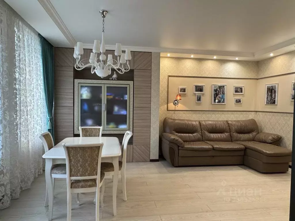 4-к кв. Санкт-Петербург ул. Ворошилова, 31к3 (113.8 м) - Фото 1
