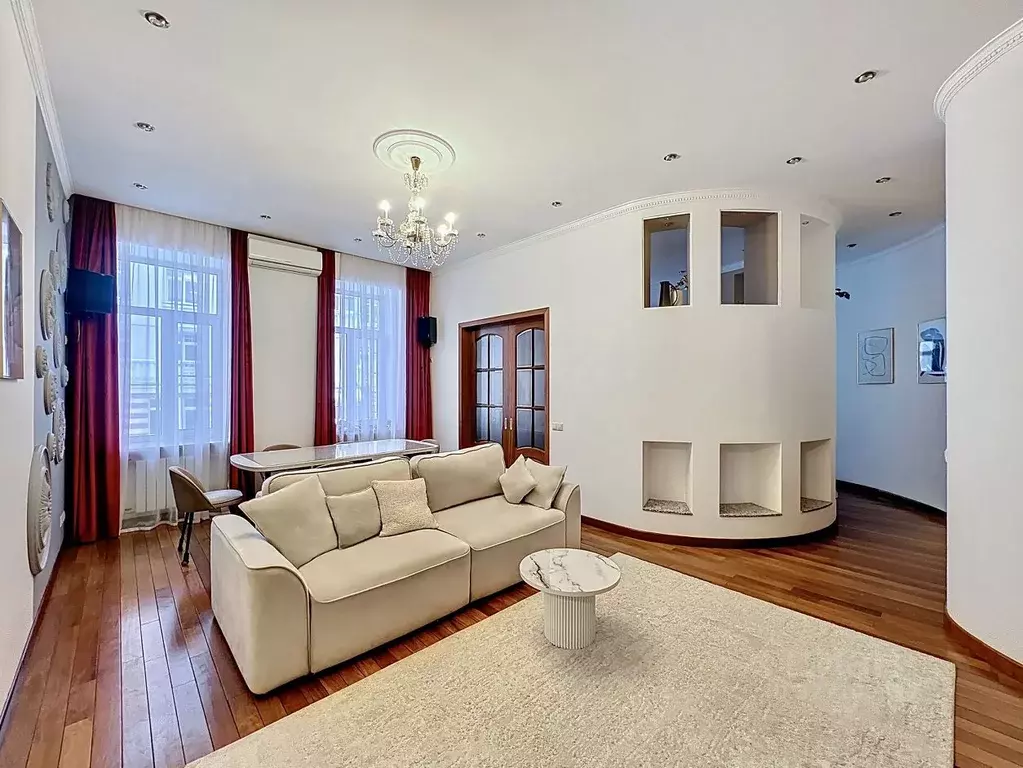 5-к кв. Москва Малая Бронная ул., 32 (122.8 м) - Фото 1