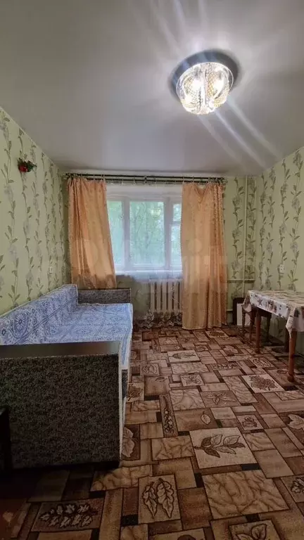 Комната 13,9 м в 5-к., 2/5 эт. - Фото 1