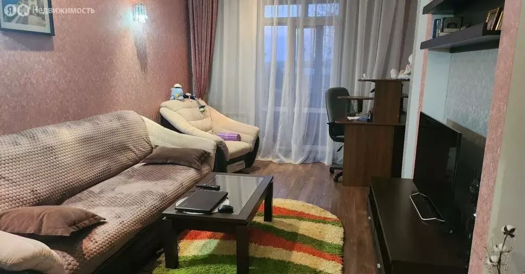2-комнатная квартира: Каменск-Шахтинский, улица Ворошилова, 3 (53.3 м) - Фото 1
