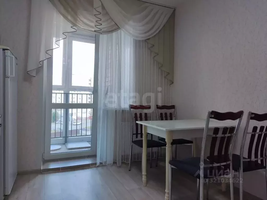 1-к кв. Вологодская область, Череповец Остинская ул., 23 (39.6 м) - Фото 0