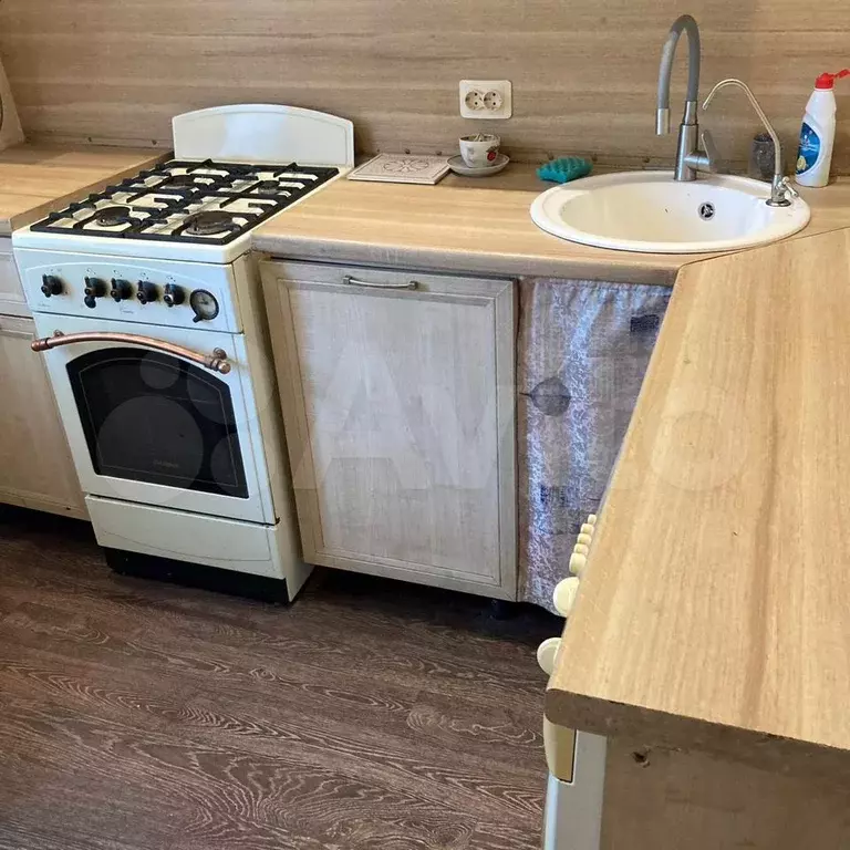 3-к. квартира, 55 м, 2/2 эт. - Фото 1