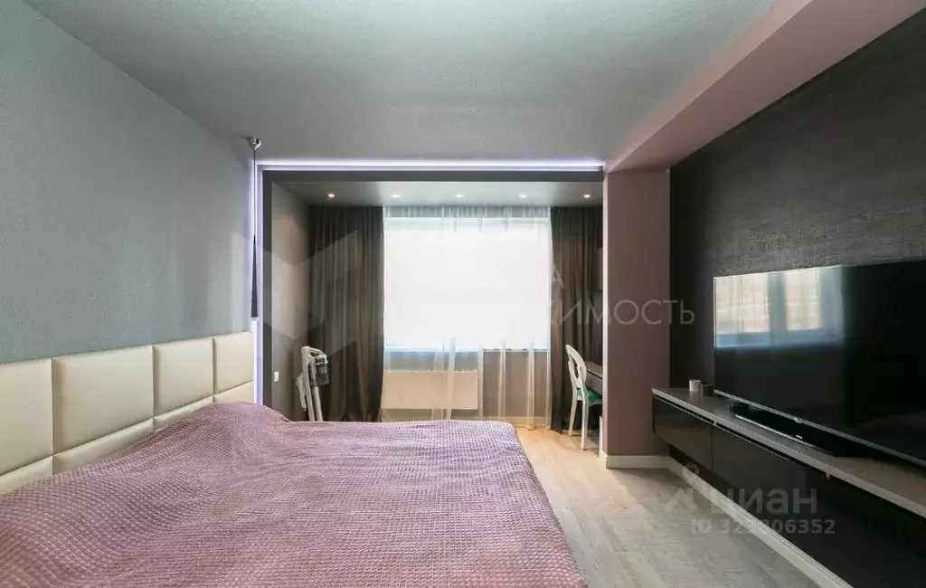 3-к кв. Тюменская область, Тюмень Кремлевская ул., 110к1 (100.0 м) - Фото 1