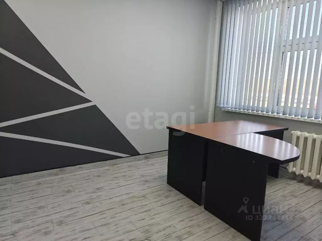 Офис в Тюменская область, Тюмень ул. 50 лет Октября, 206 (99 м) - Фото 1