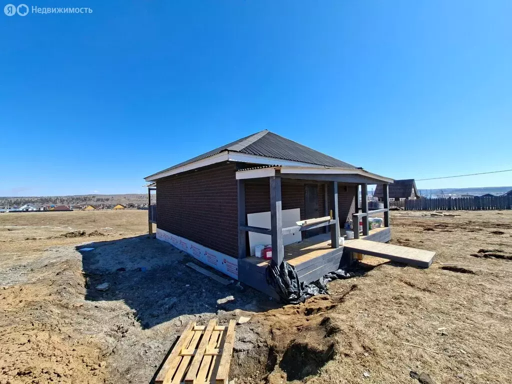 Дом в село Урик, Лесная улица (120 м) - Фото 1