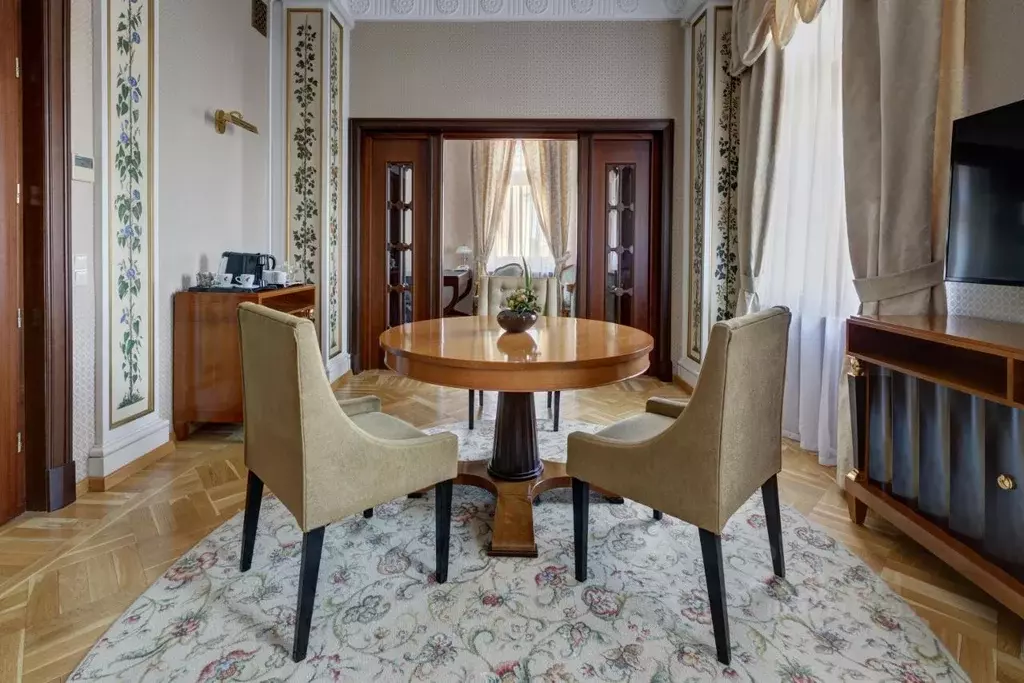 Комната Москва Каланчевская ул., 21/40 (70.0 м) - Фото 1