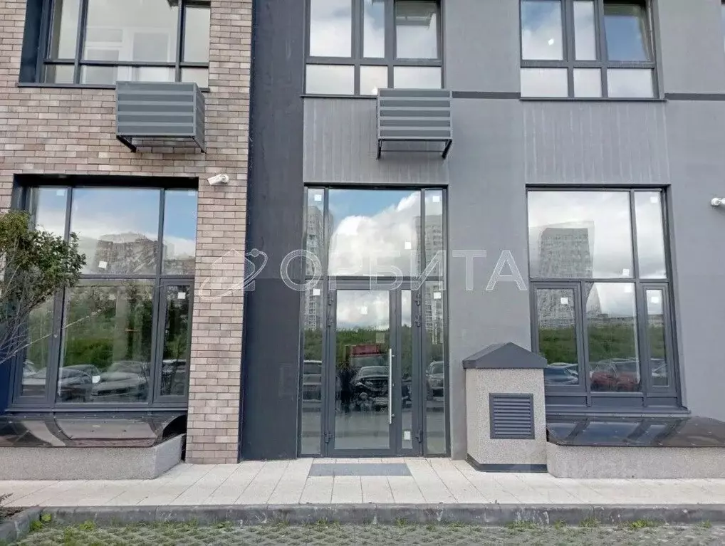 Помещение свободного назначения в Тюменская область, Тюмень ул. ... - Фото 1