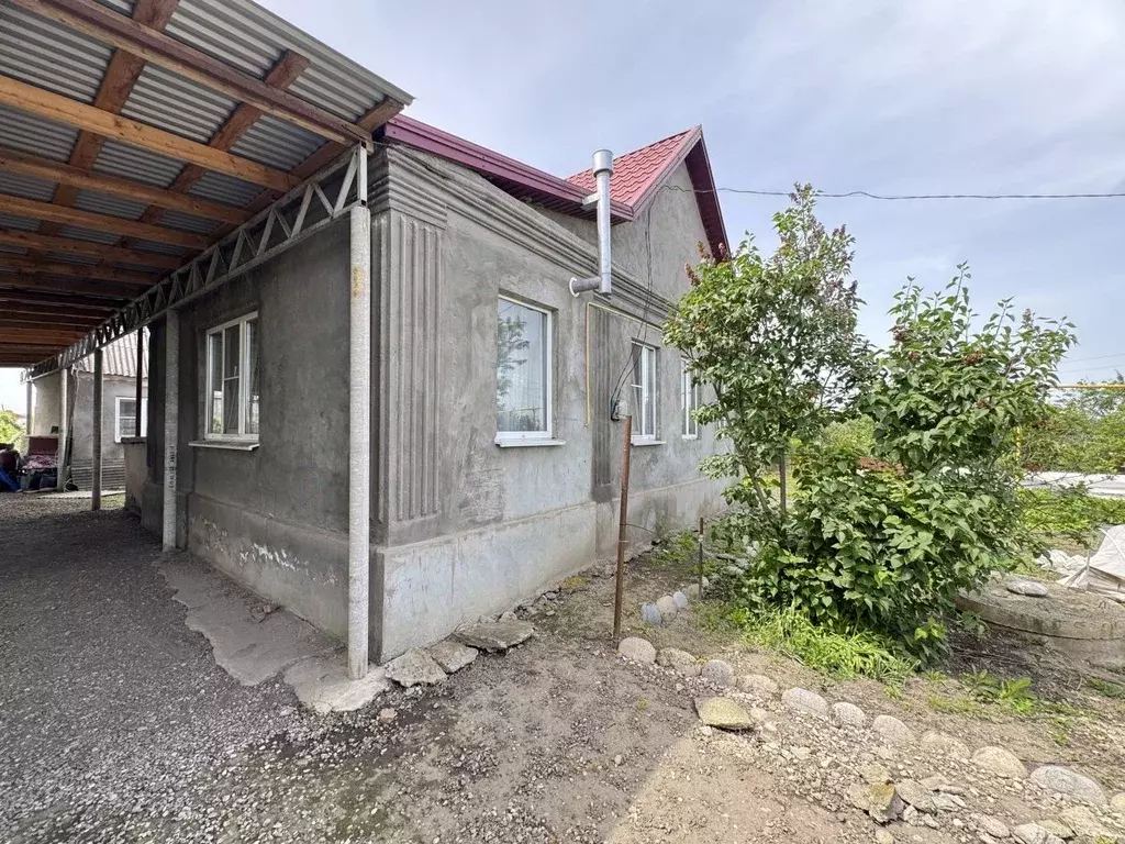 Дом в Кабардино-Балкария, Баксан городской округ, с. Дыгулыбгей ул. ... - Фото 0