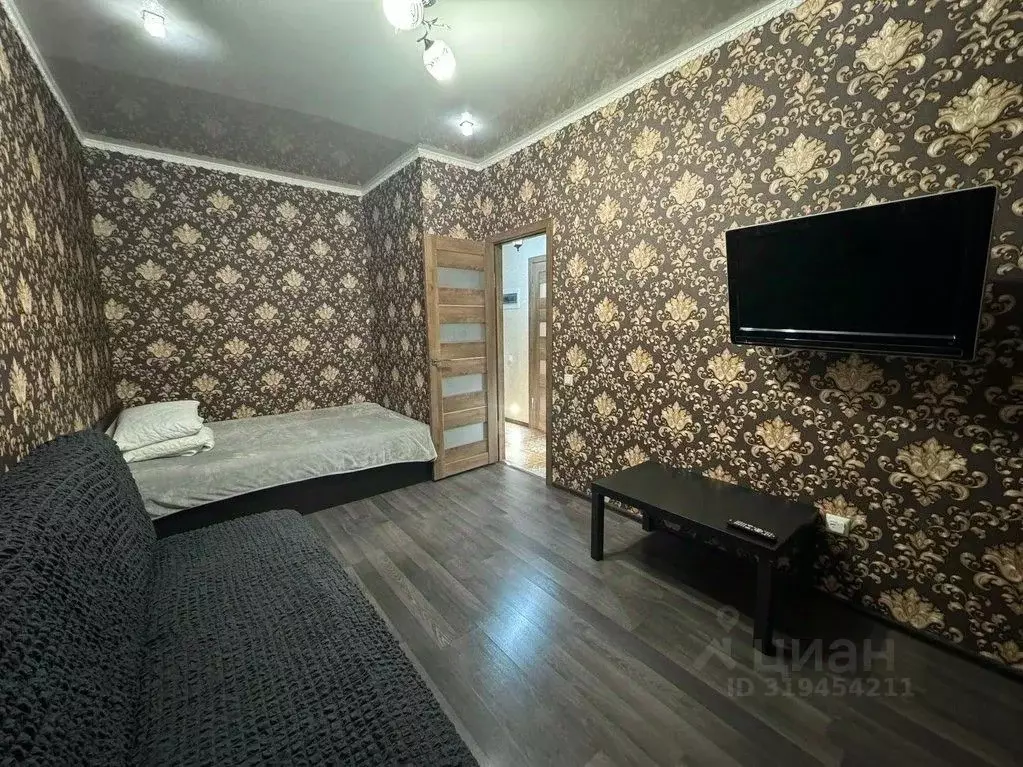 1-к кв. Башкортостан, Уфа ул. Максима Горького, 44 (45.0 м) - Фото 0