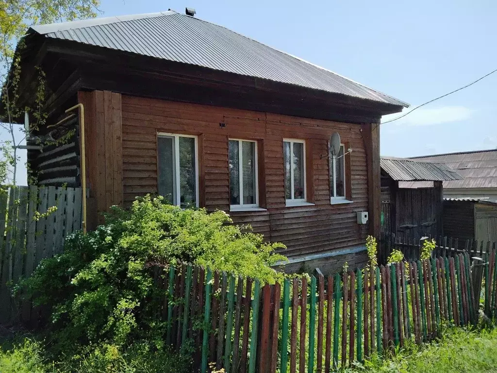 Тихая 28 александровск пермский край залог. Дом александровск пермский край. Продам дом александровск пермский край. Дома александровск пермский край. Фото заонички александровск.