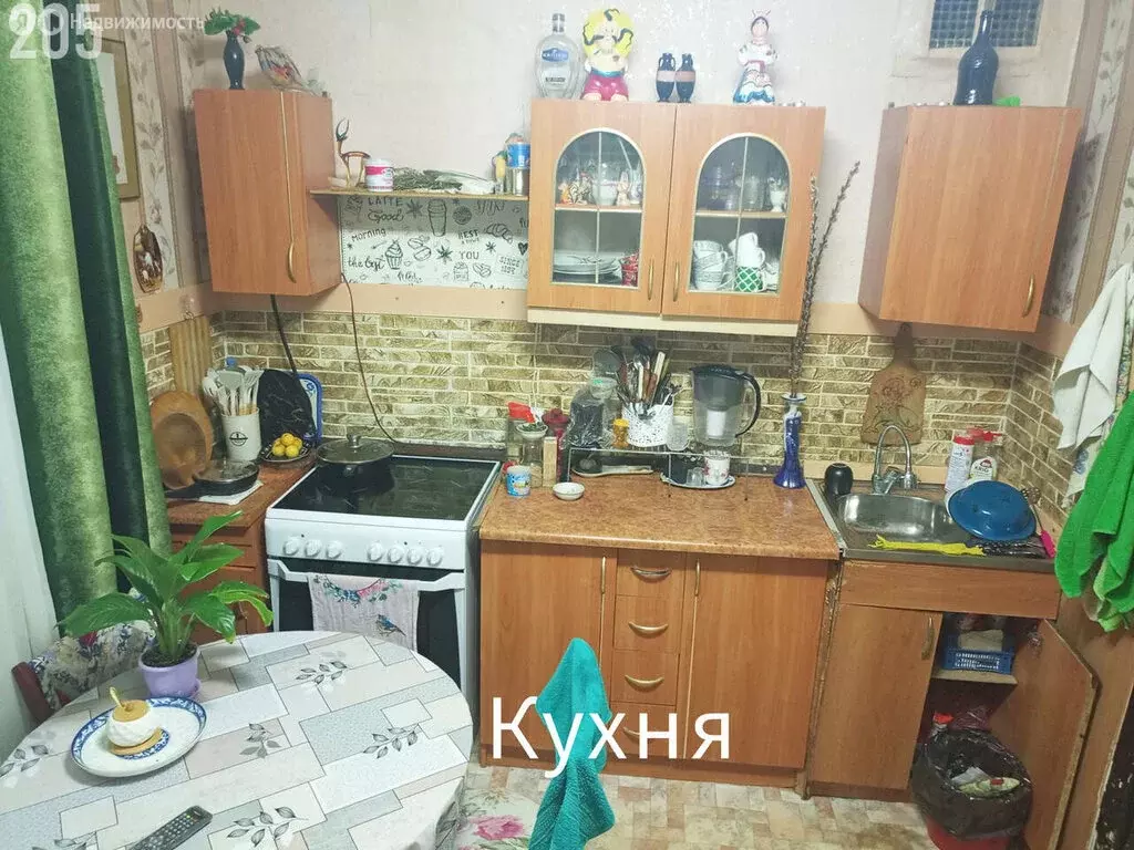 3-комнатная квартира: Феодосия, улица Володарского, 35 (69.7 м) - Фото 2
