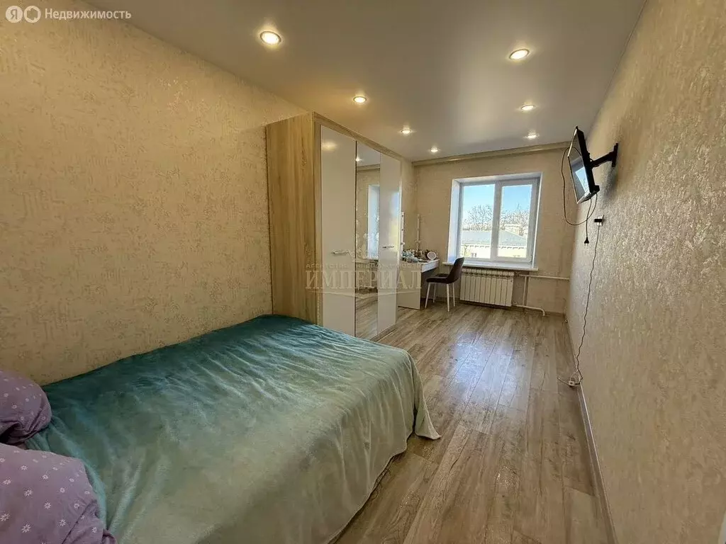 3-комнатная квартира: Йошкар-Ола, бульвар Чавайна, 45 (62.5 м) - Фото 0