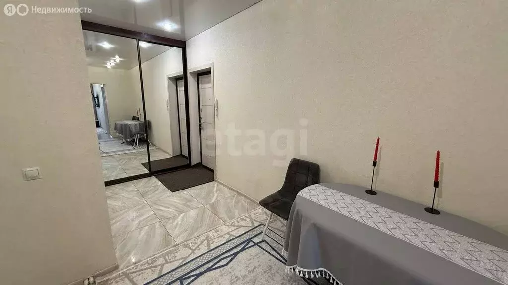 2-комнатная квартира: Горно-Алтайск, Промышленная улица, 3/1к4 (56 м) - Фото 1